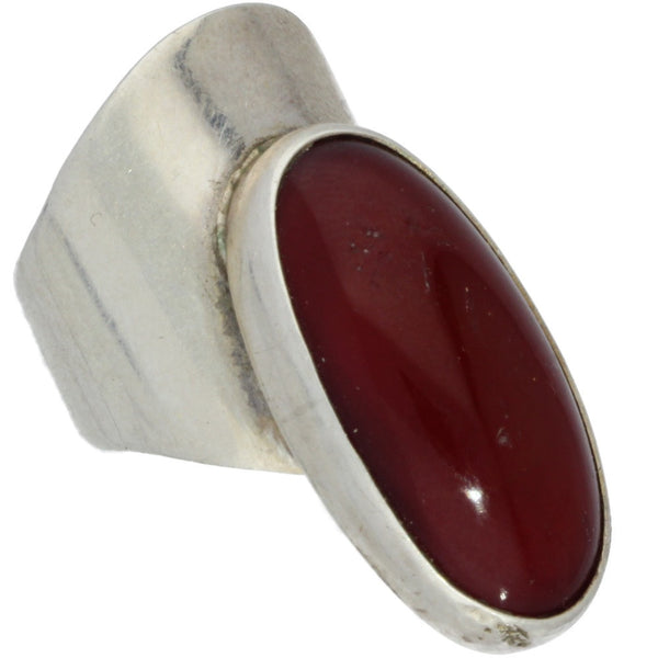 Modern Elongated Pink Agate Oval Ring - Size 5.5