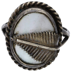 Navajo Handmade Braided MOP Leaf Ring - Size 8.25