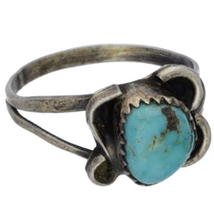 Navajo Handmade Dainty Scalloped Turquoise Ring - Size 4.25