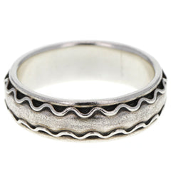 Modern Wavy Band Ring - Size 12