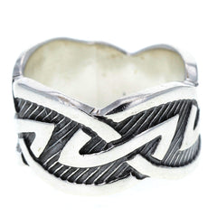 Modern Woven Scalloped Band Ring - Size 8