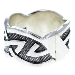 Modern Woven Scalloped Band Ring - Size 8